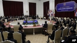 Các lãnh đạo 10 quốc gia ASEAN tái khẳng định tầm quan trọng của bản Tuyên bố về Ứng xử của các bên ở Biển Đông.