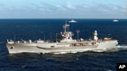 Soái hạm USS Blue Ridge của Đệ Thất Hạm Đội Hoa Kỳ